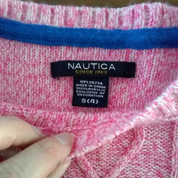 Sweaters - Picture 2 of 7